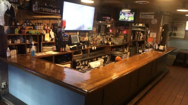 Icehouse Restaurant