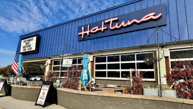 Hot Tuna Bar & Grill